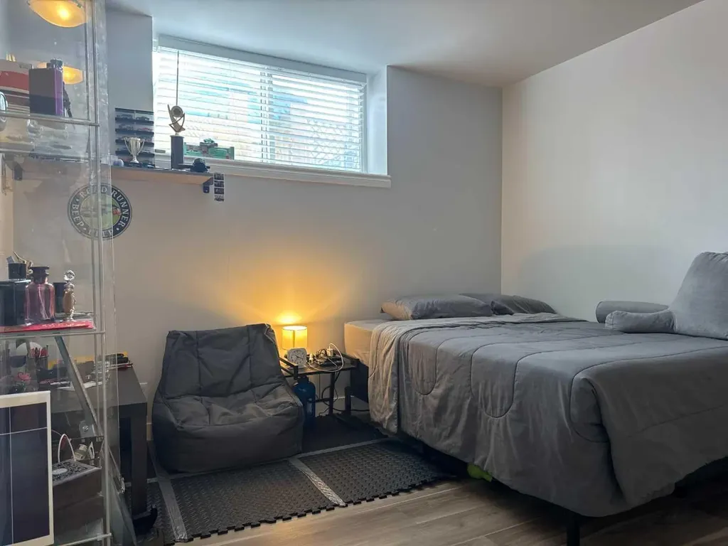 304 Ross Avenue Cochrane AB T4C 2J5