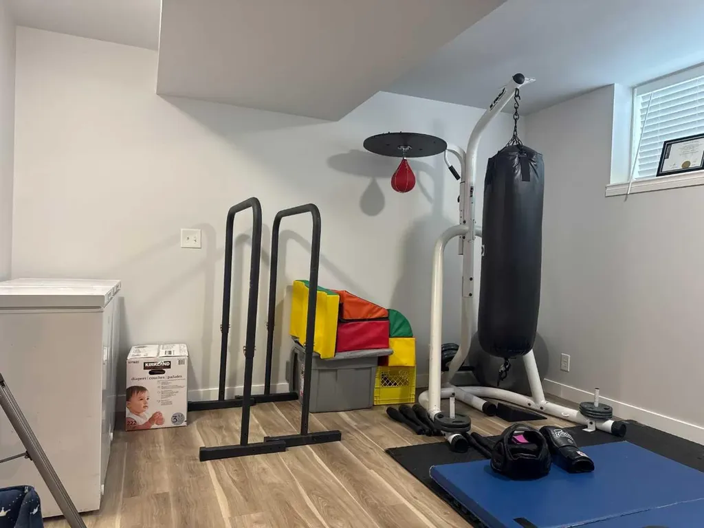 304 Ross Avenue Cochrane AB T4C 2J5