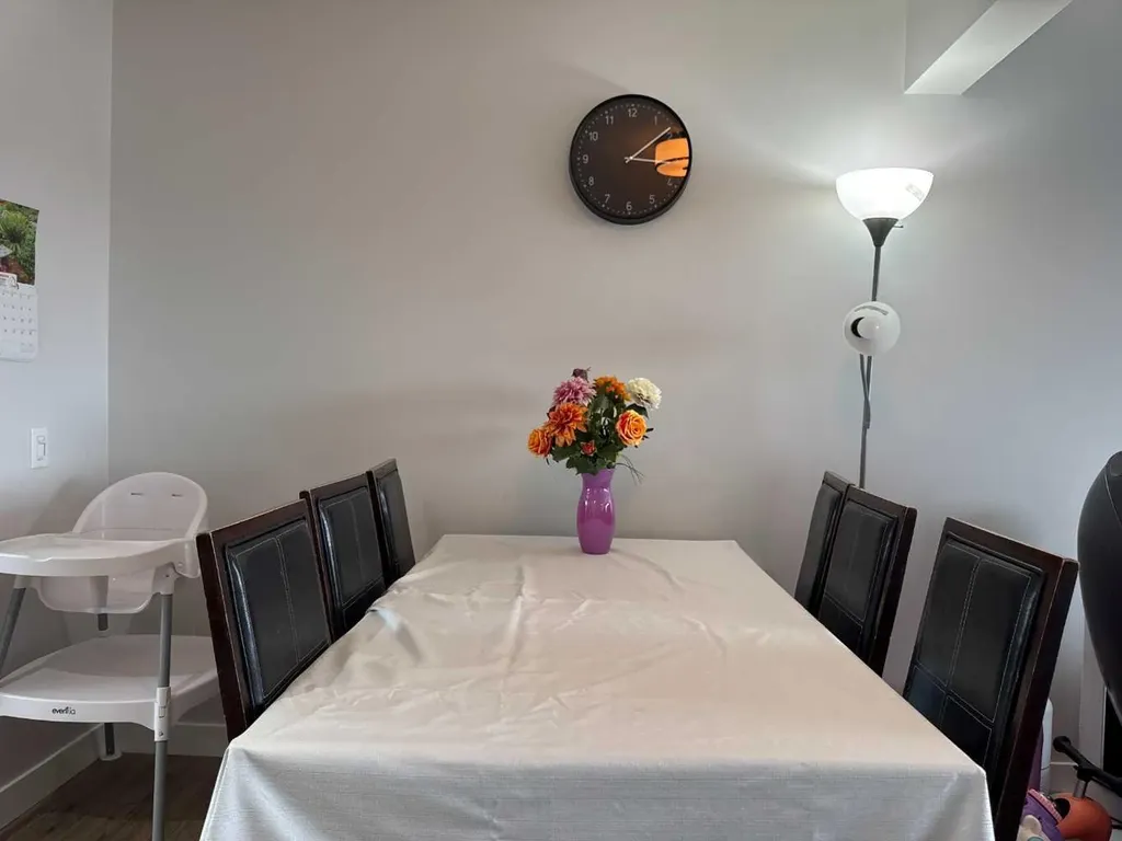 304 Ross Avenue Cochrane AB T4C 2J5