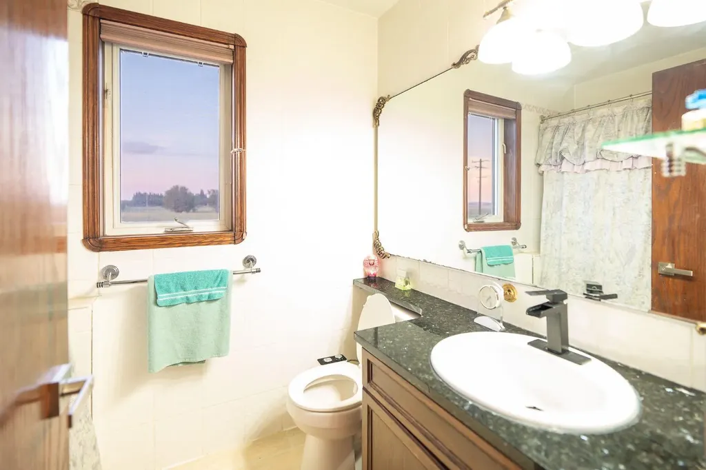 431079 Range Road 254 Rural Ponoka County AB T4J1R2