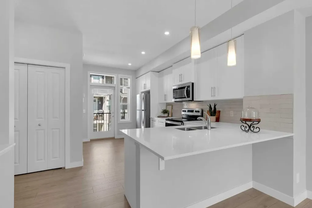 118 Legacy Path SE Calgary AB T2X 4H9