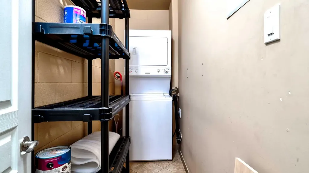 1813 25 Avenue SW Calgary AB T2T 1A4