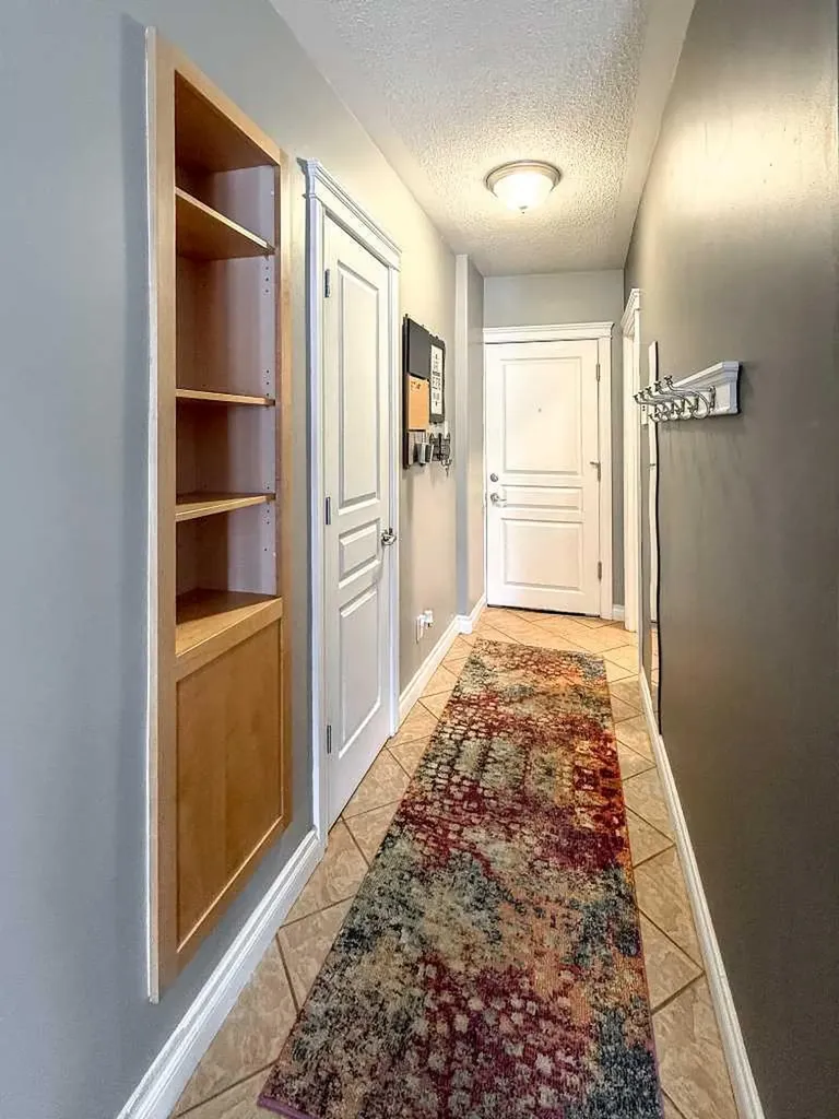 1813 25 Avenue SW Calgary AB T2T 1A4