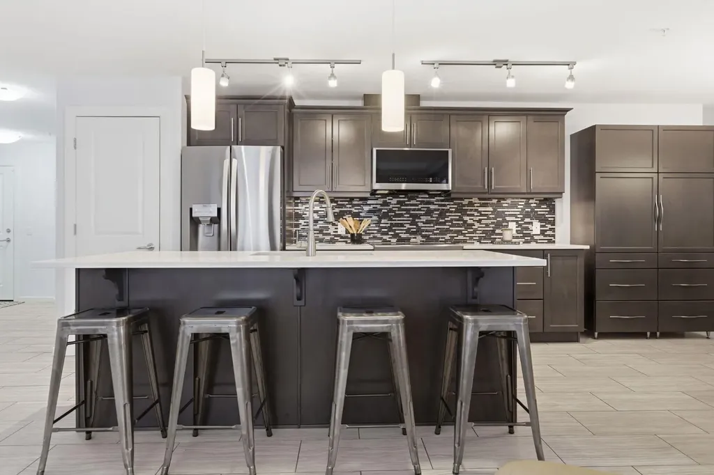 402 Kincora Glen Road NW Calgary AB T2R 0V2