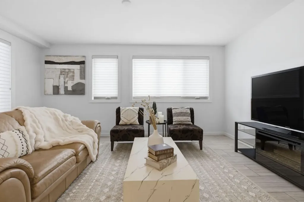402 Kincora Glen Road NW Calgary AB T2R 0V2