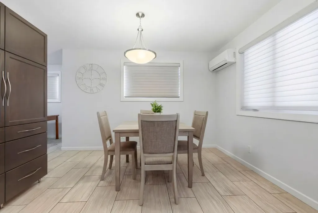 402 Kincora Glen Road NW Calgary AB T2R 0V2