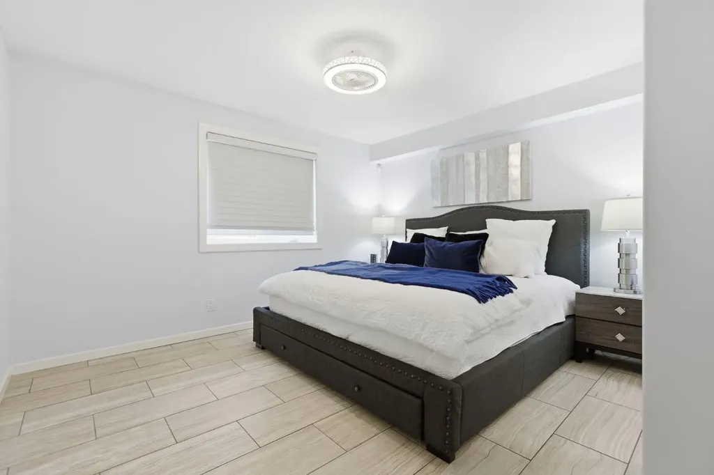 402 Kincora Glen Road NW Calgary AB T2R 0V2