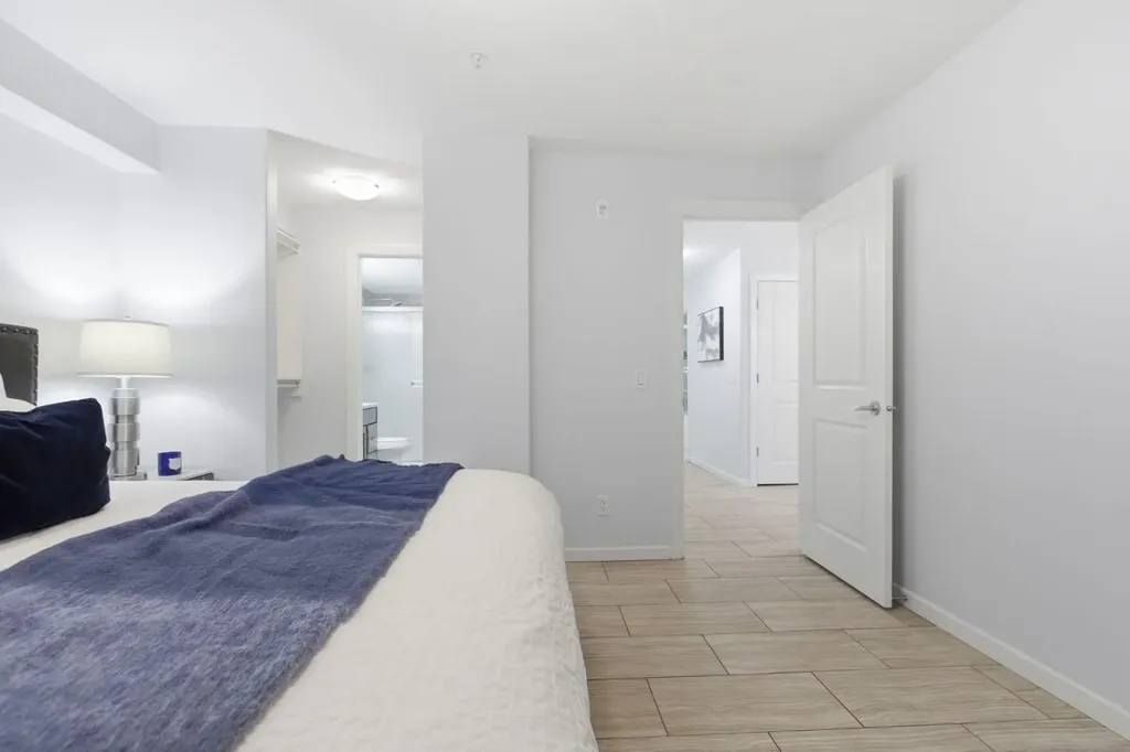 402 Kincora Glen Road NW Calgary AB T2R 0V2
