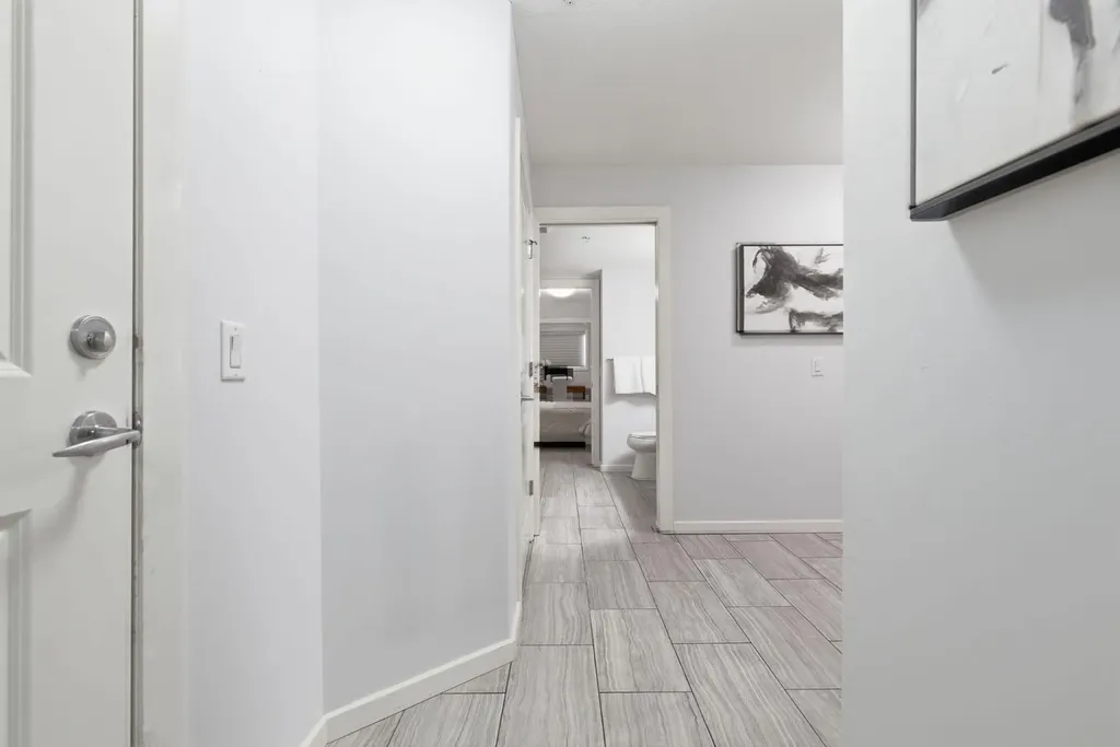 402 Kincora Glen Road NW Calgary AB T2R 0V2