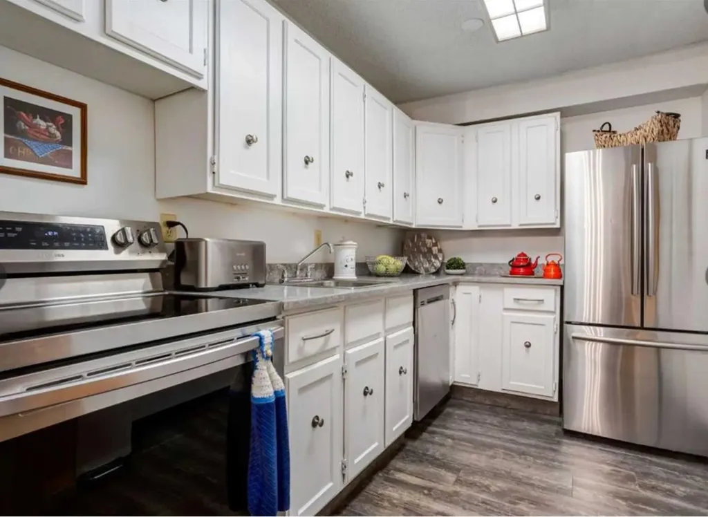 315 Southampton Drive SW Calgary AB T2W2T6