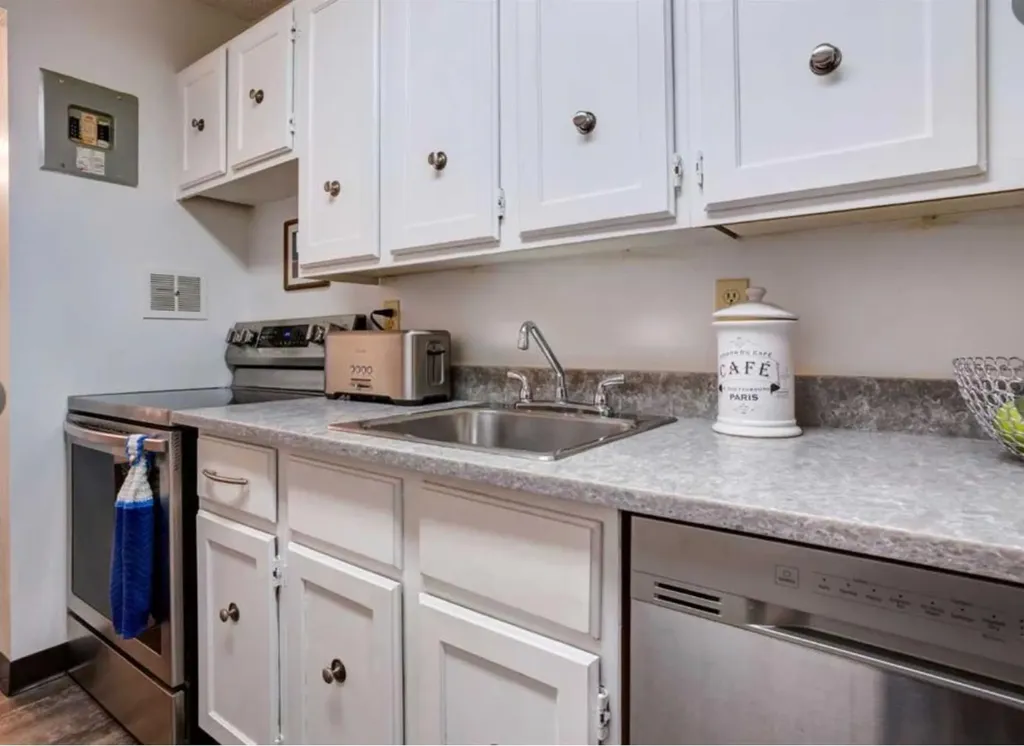 315 Southampton Drive SW Calgary AB T2W2T6