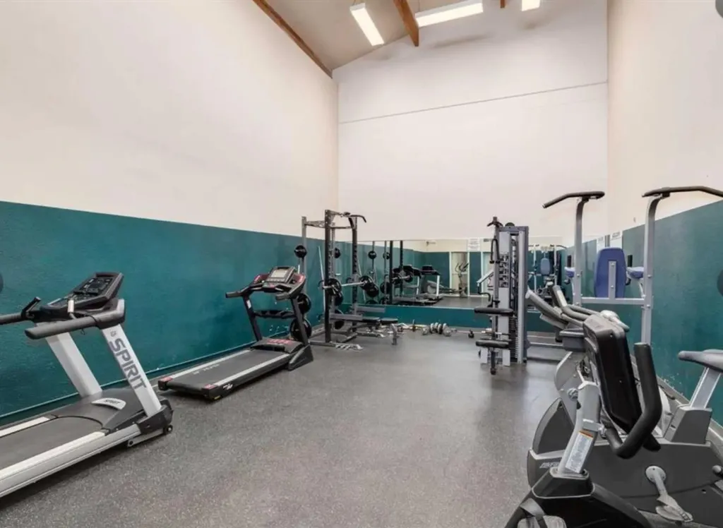 315 Southampton Drive SW Calgary AB T2W2T6