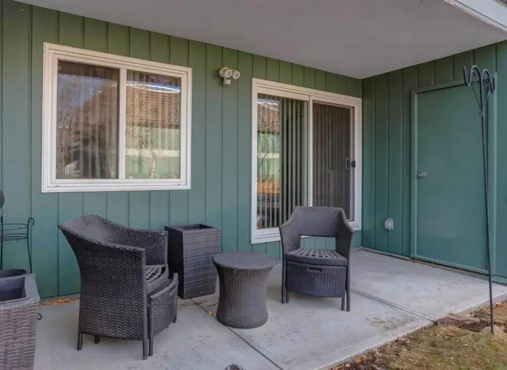 315 Southampton Drive SW Calgary AB T2W2T6