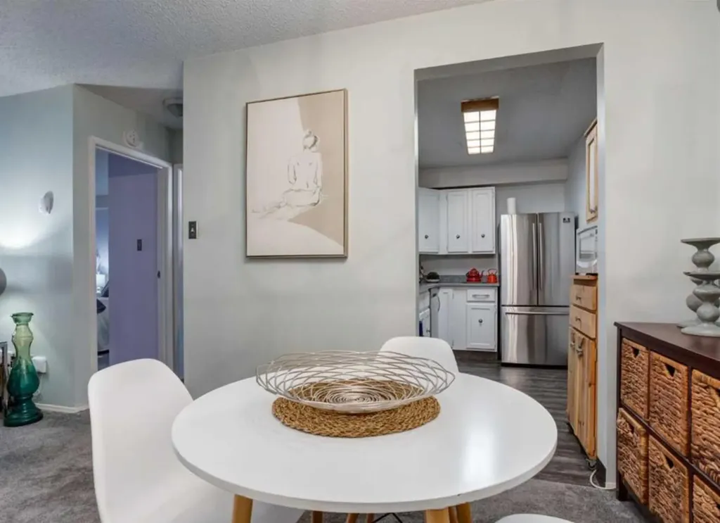 315 Southampton Drive SW Calgary AB T2W2T6