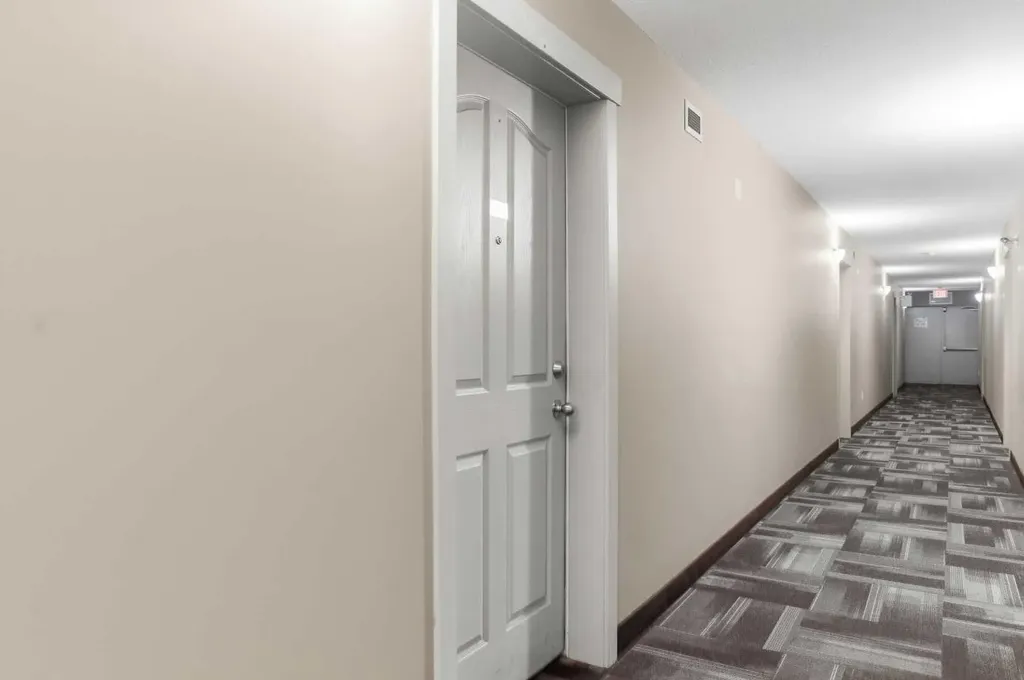 7110 80 Avenue NE Calgary AB T3J 0N4