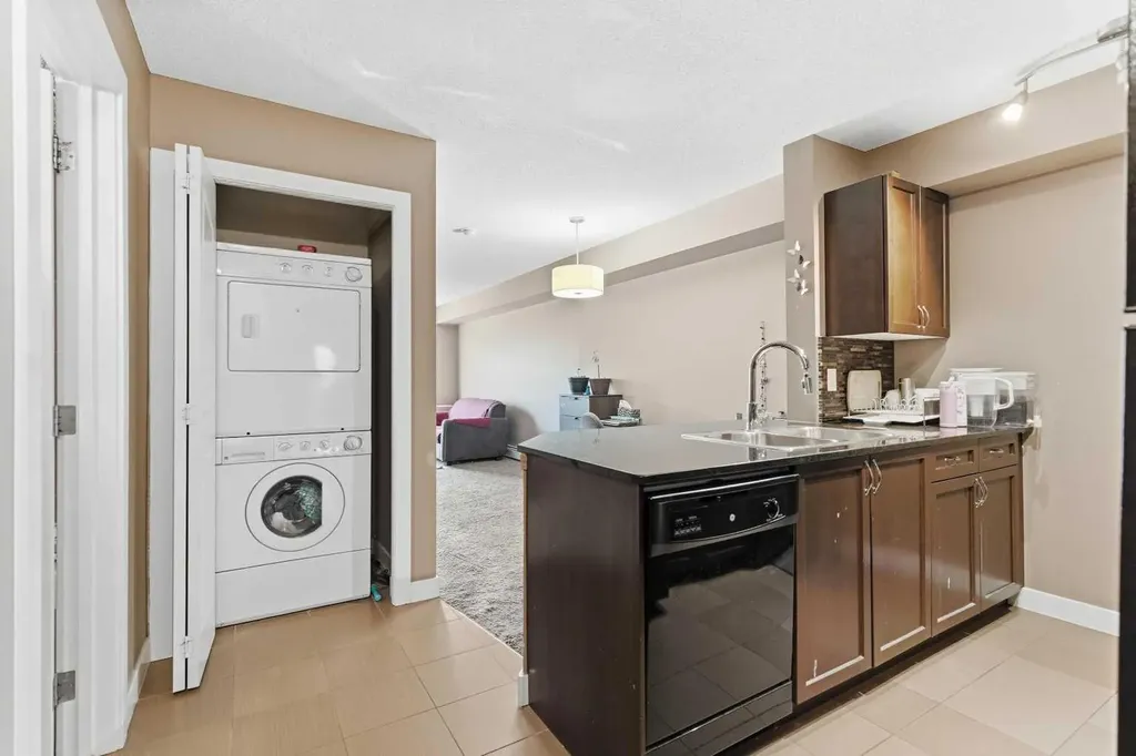 7110 80 Avenue NE Calgary AB T3J 0N4