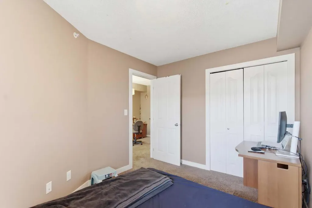 7110 80 Avenue NE Calgary AB T3J 0N4