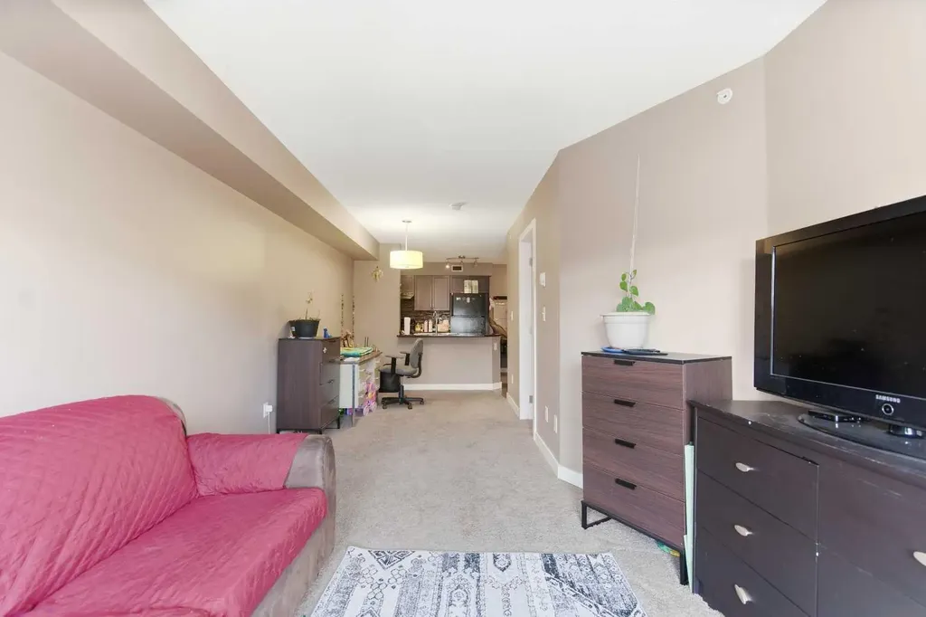 7110 80 Avenue NE Calgary AB T3J 0N4