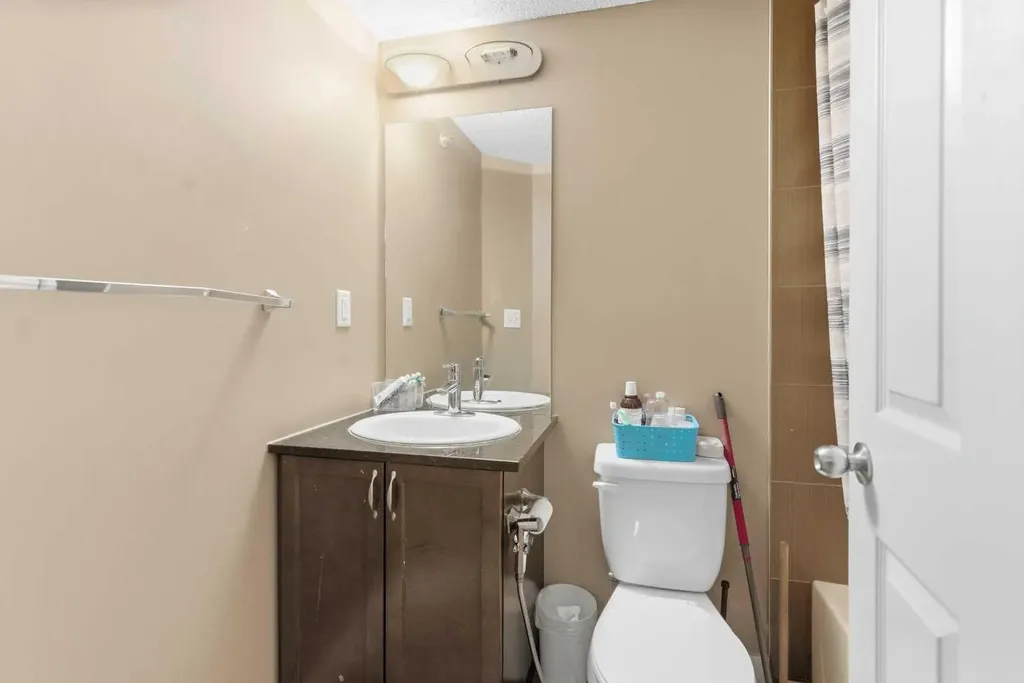 7110 80 Avenue NE Calgary AB T3J 0N4