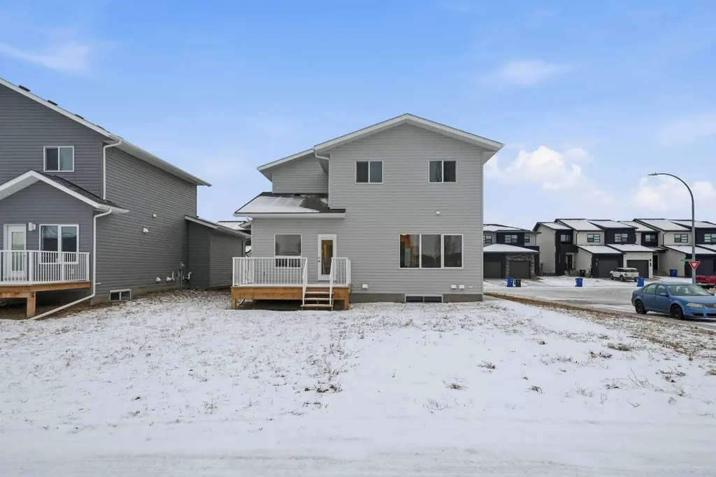 70 Palmer Circle Blackfalds AB T0M 0J2
