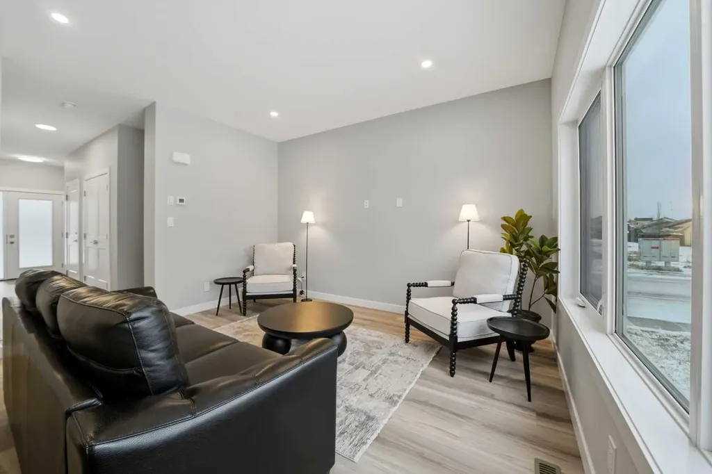 70 Palmer Circle Blackfalds AB T0M 0J2