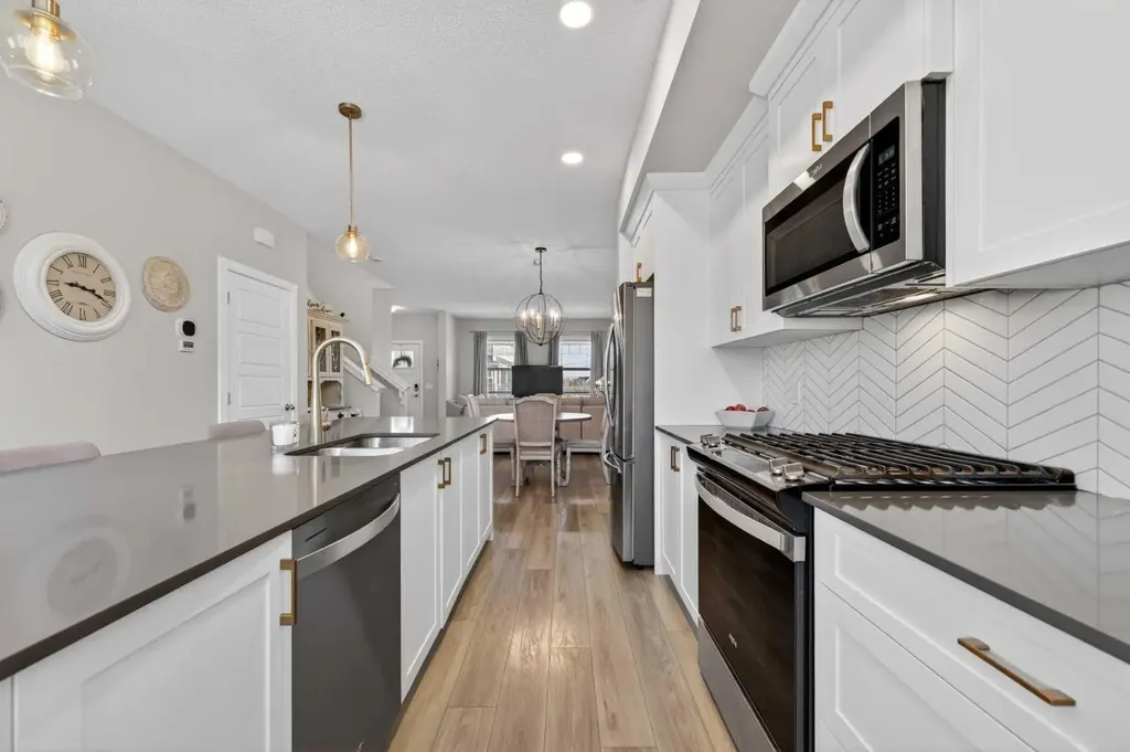 83 Midtown Crossing SW Airdrie AB T4B 5H1