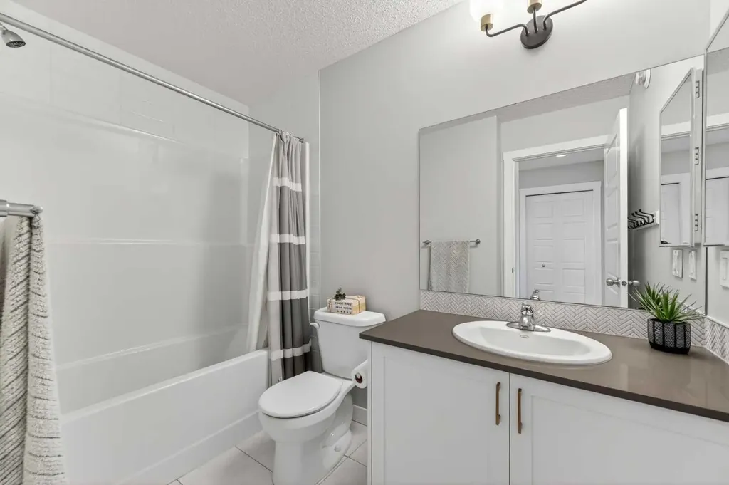 83 Midtown Crossing SW Airdrie AB T4B 5H1
