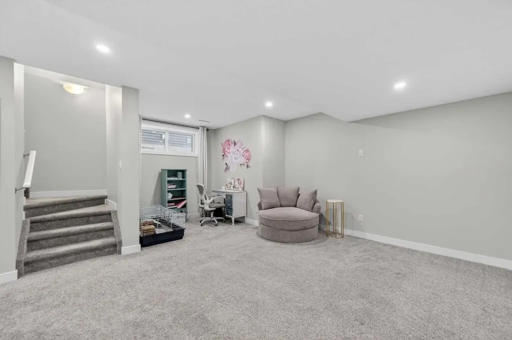 83 Midtown Crossing SW Airdrie AB T4B 5H1