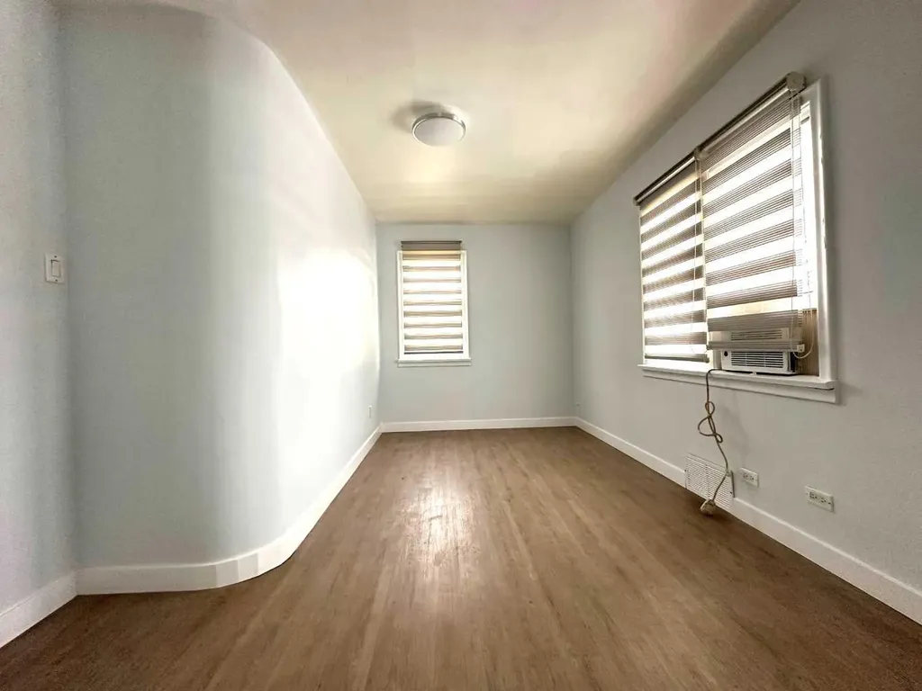 1101 22 Avenue NW Calgary AB T2M1P6