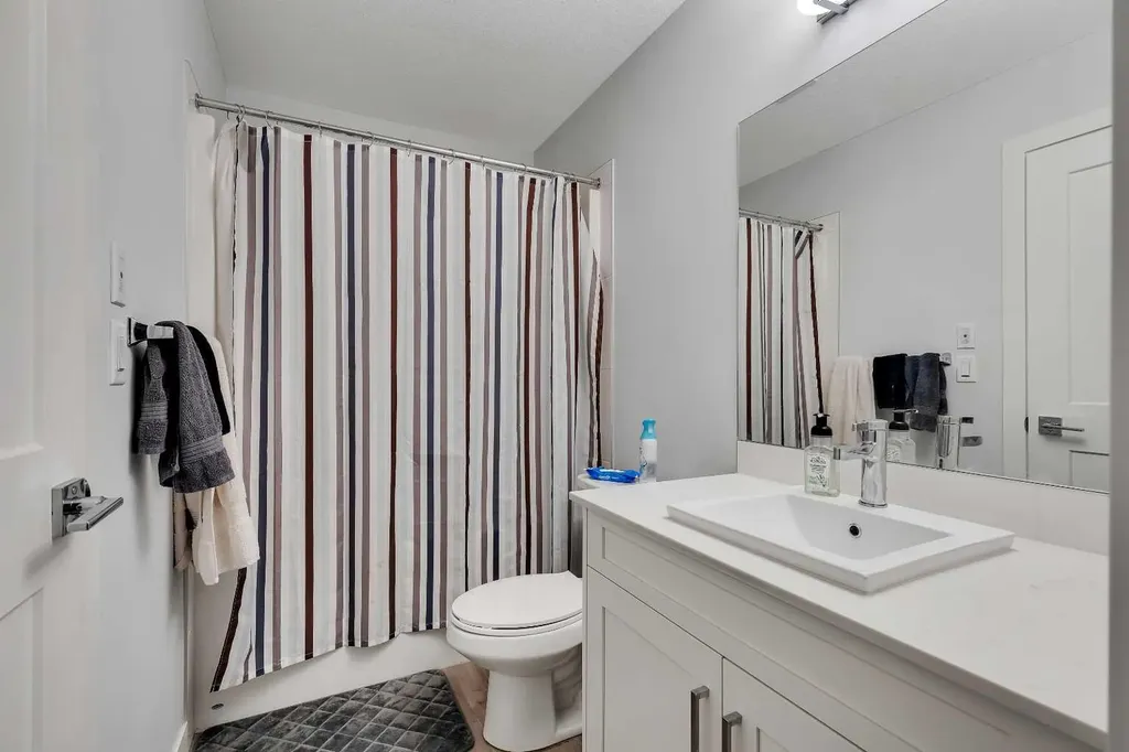 30 Sage Hill Walk NW Calgary AB T3R 2A9