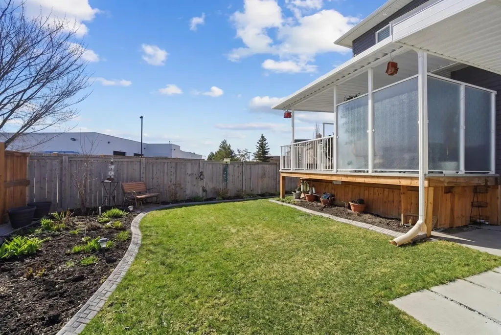 101 Ranch Rise Strathmore AB T1P 0G3