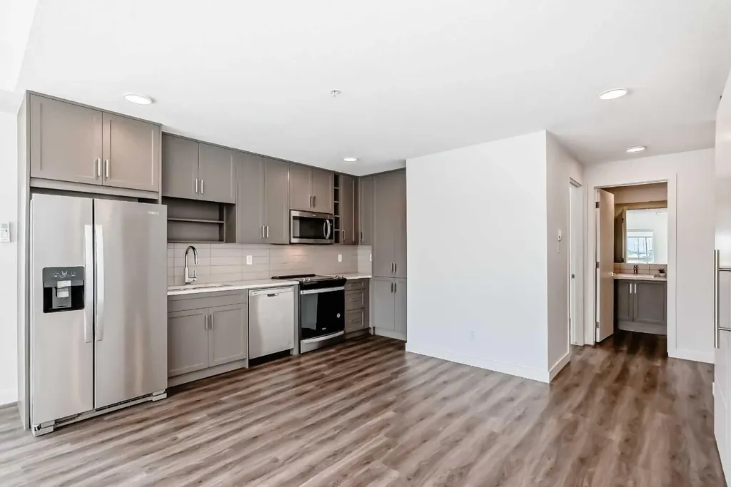 350 Livingston Common NE Calgary AB T3P 1M5