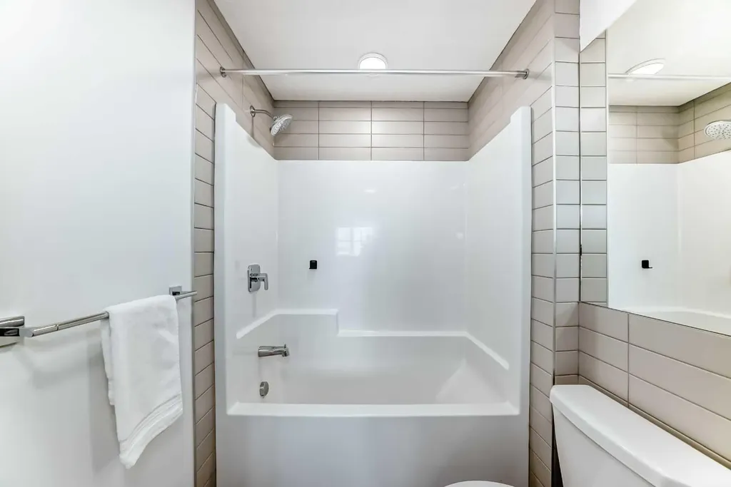 350 Livingston Common NE Calgary AB T3P 1M5