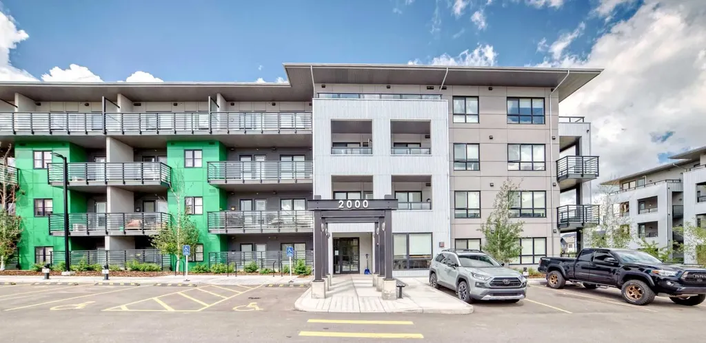 350 Livingston Common NE Calgary AB T3P 1M5