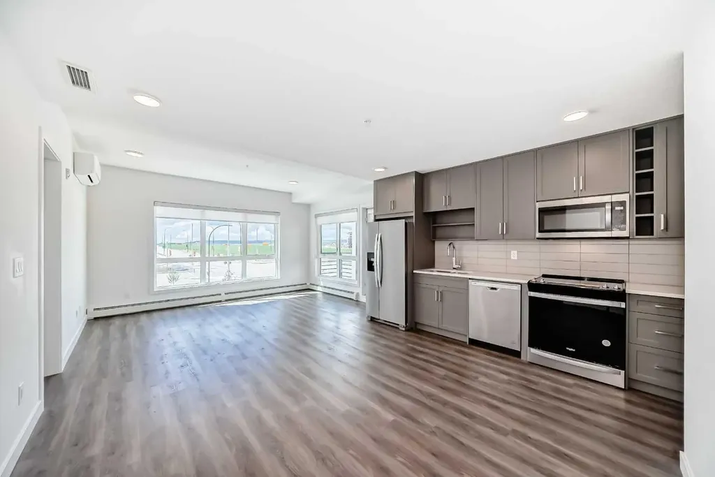 350 Livingston Common NE Calgary AB T3P 1M5