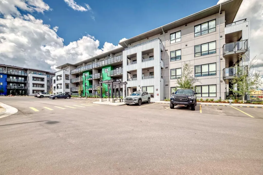 350 Livingston Common NE Calgary AB T3P 1M5