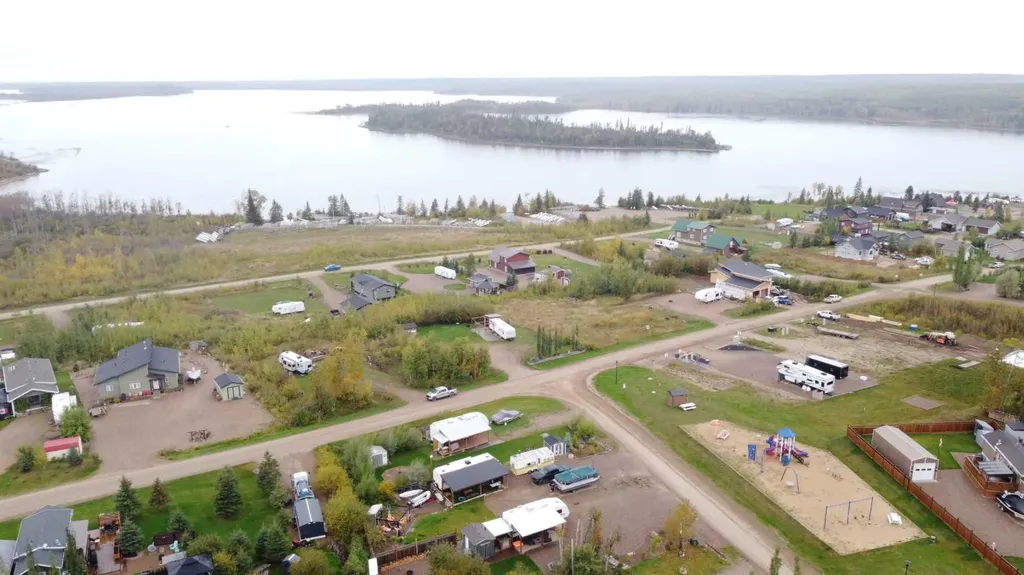 525 Diamond Willow Drive Lac Des Iles SK S0M1A0