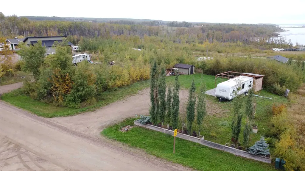 525 Diamond Willow Drive Lac Des Iles SK S0M1A0