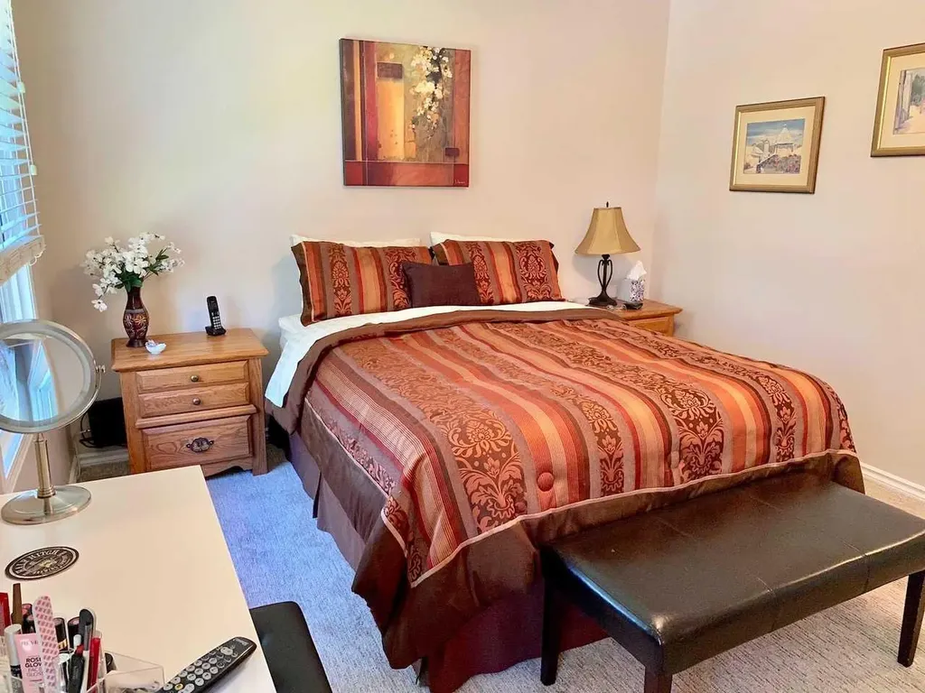 10910 Bonaventure Drive SE Calgary AB T2J 4Y9