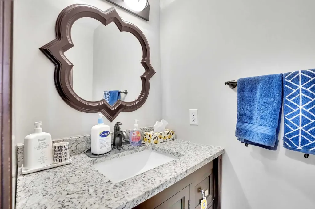 10910 Bonaventure Drive SE Calgary AB T2J 4Y9
