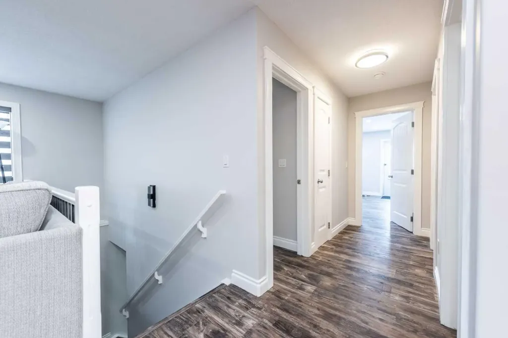 192 Cove Rise Rise Chestermere AB T1X 1S7