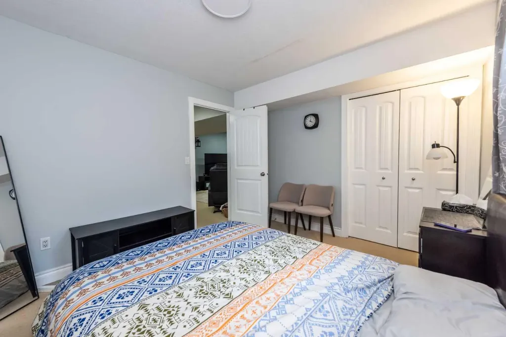 192 Cove Rise Chestermere AB T1X 1S7