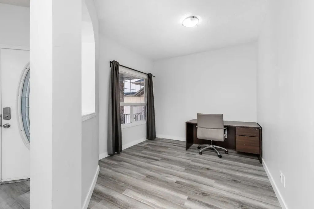 228 Saddlecrest Way NE Calgary AB T3J 5N2
