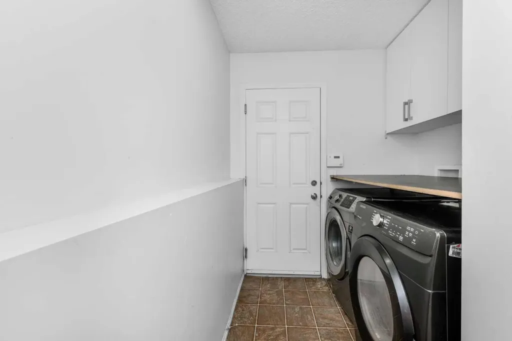228 Saddlecrest Way NE Calgary AB T3J 5N2