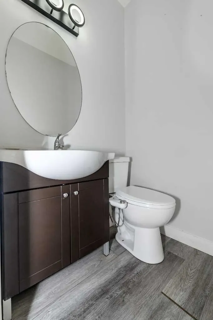 228 Saddlecrest Way NE Calgary AB T3J 5N2