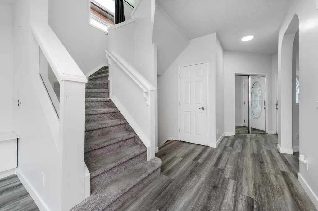 228 Saddlecrest Way NE Calgary AB T3J 5N2