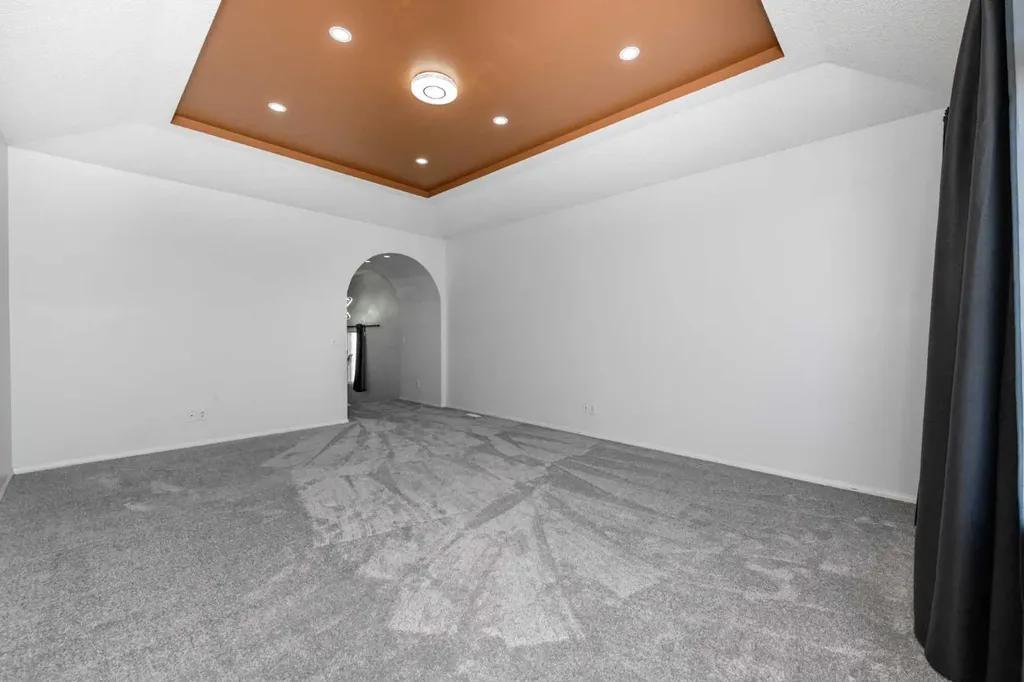 228 Saddlecrest Way NE Calgary AB T3J 5N2