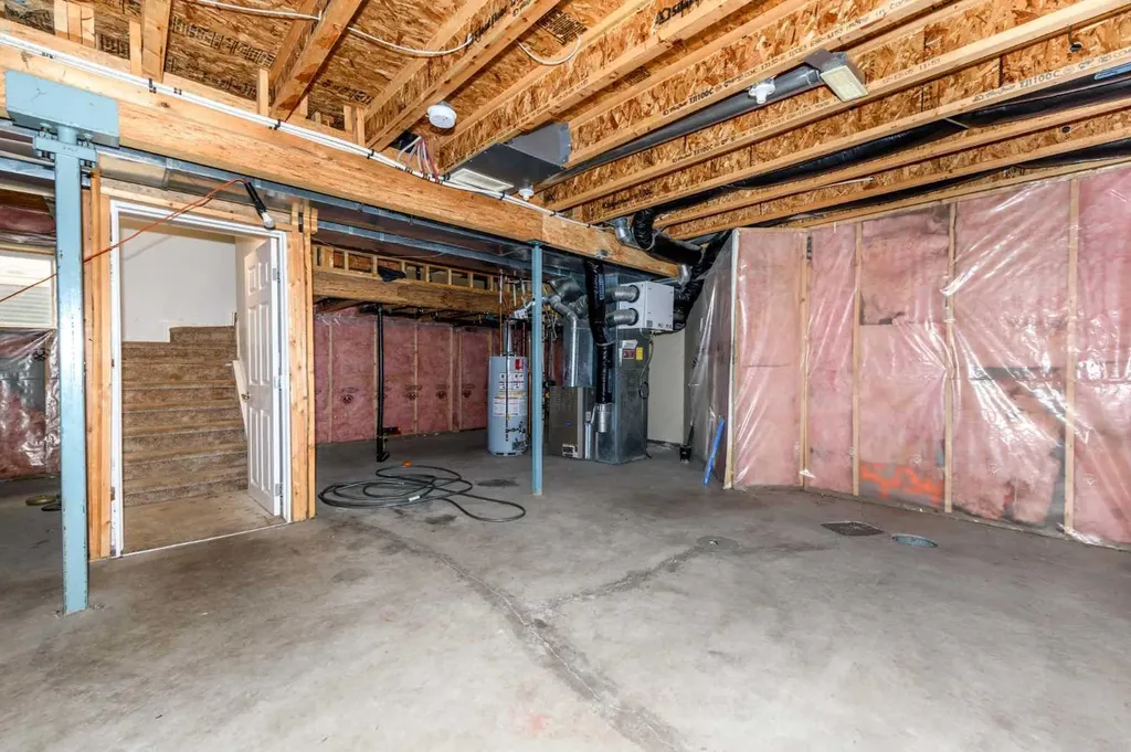 228 Saddlecrest Way NE Calgary AB T3J 5N2