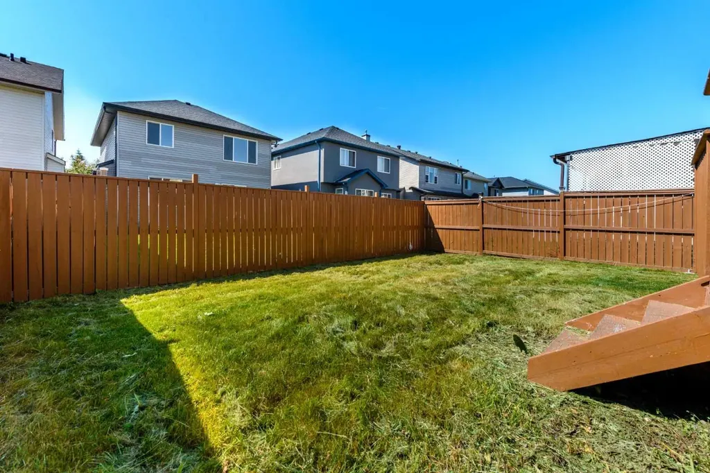 228 Saddlecrest Way NE Calgary AB T3J 5N2