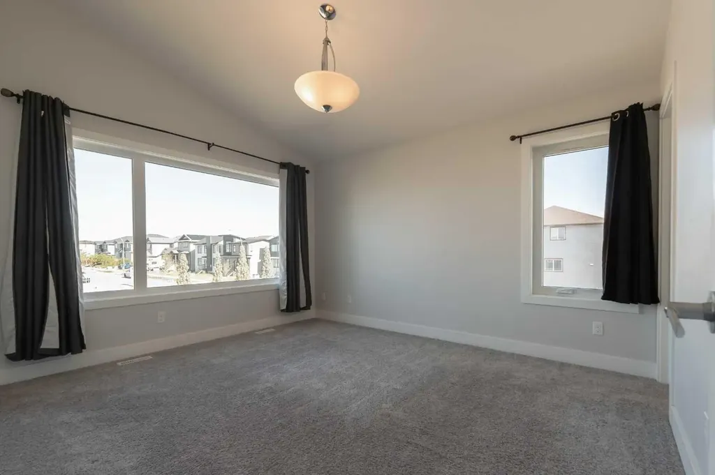201 Grassland Boulevard W Lethbridge AB T1J 5J4